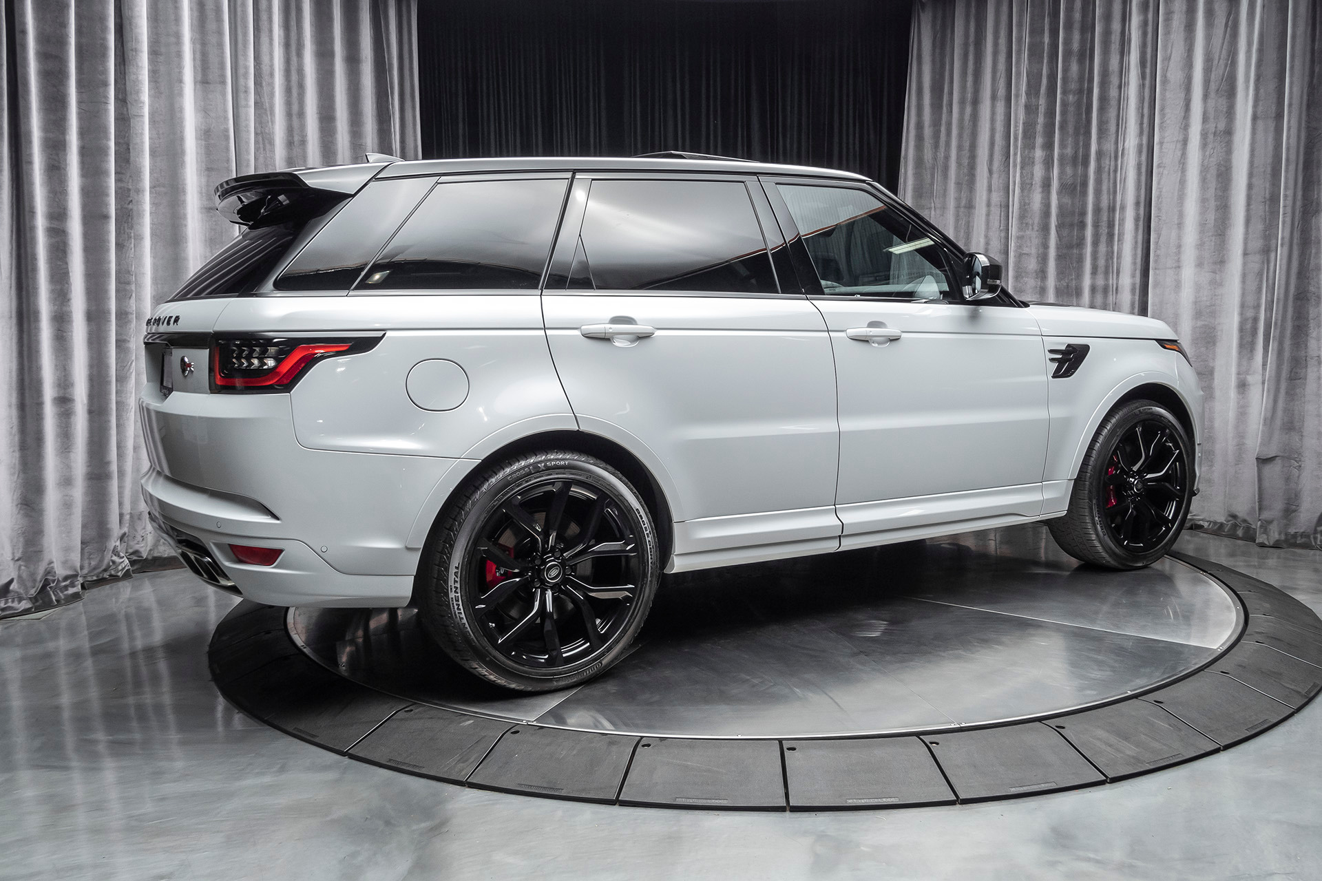 2020 Land Rover Range Rover Sport SVR - Inventory